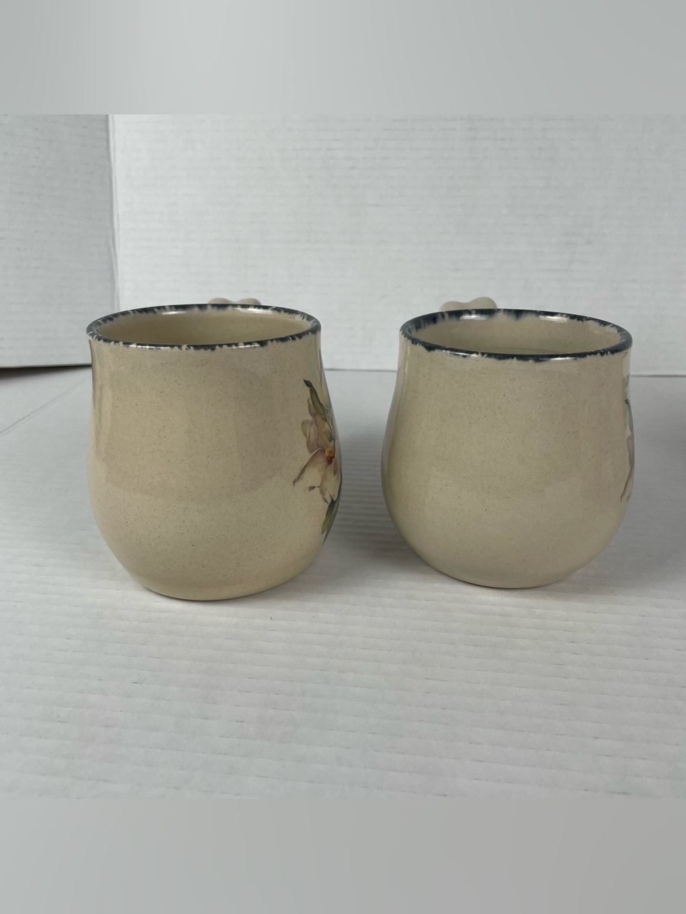 Vintage Home & Garden Party Stoneware Magnolia 4pc Set Cups Cream Sugar Canister - Picture 3 of 16